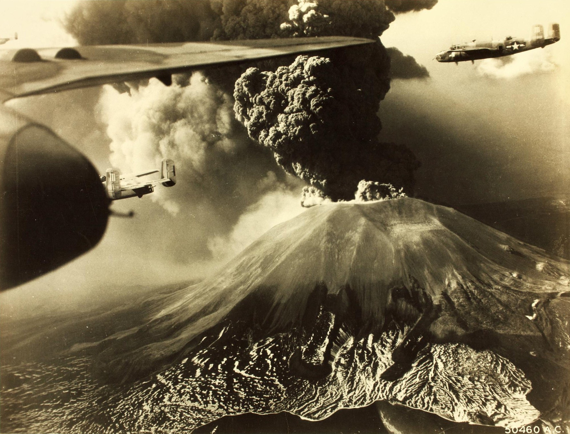 mount vesuvius erupting 1944